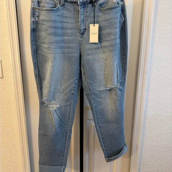 Judy Blue Boyfriend Blue Distressed Jeans - Picture 13 of 14